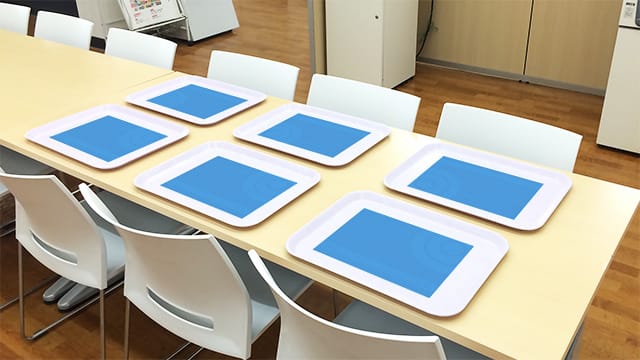 学食トレイ広告の実施イメージ画像