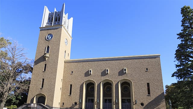 早稲田大学
